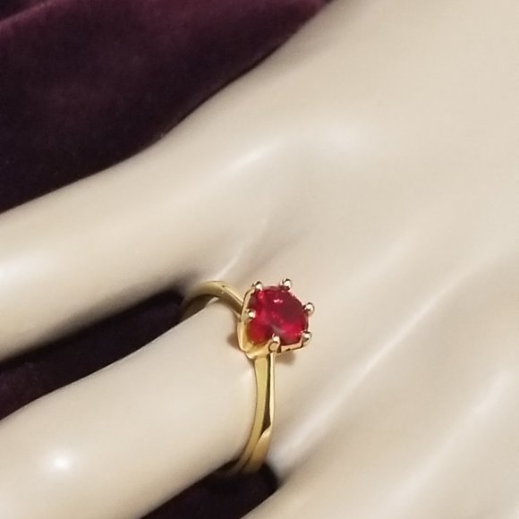 Poppy Engagement Ring 1k CZ Solitaire - Ruby Red on Yellow Gold - Picture 3 of 11